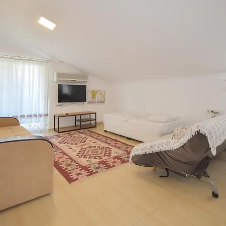 Kaya Aparthotel 2*