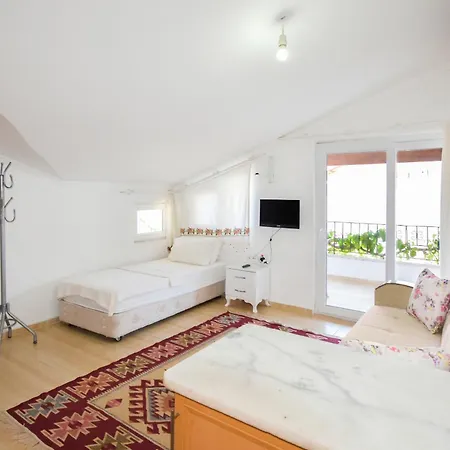 Kaya Aparthotel 2*